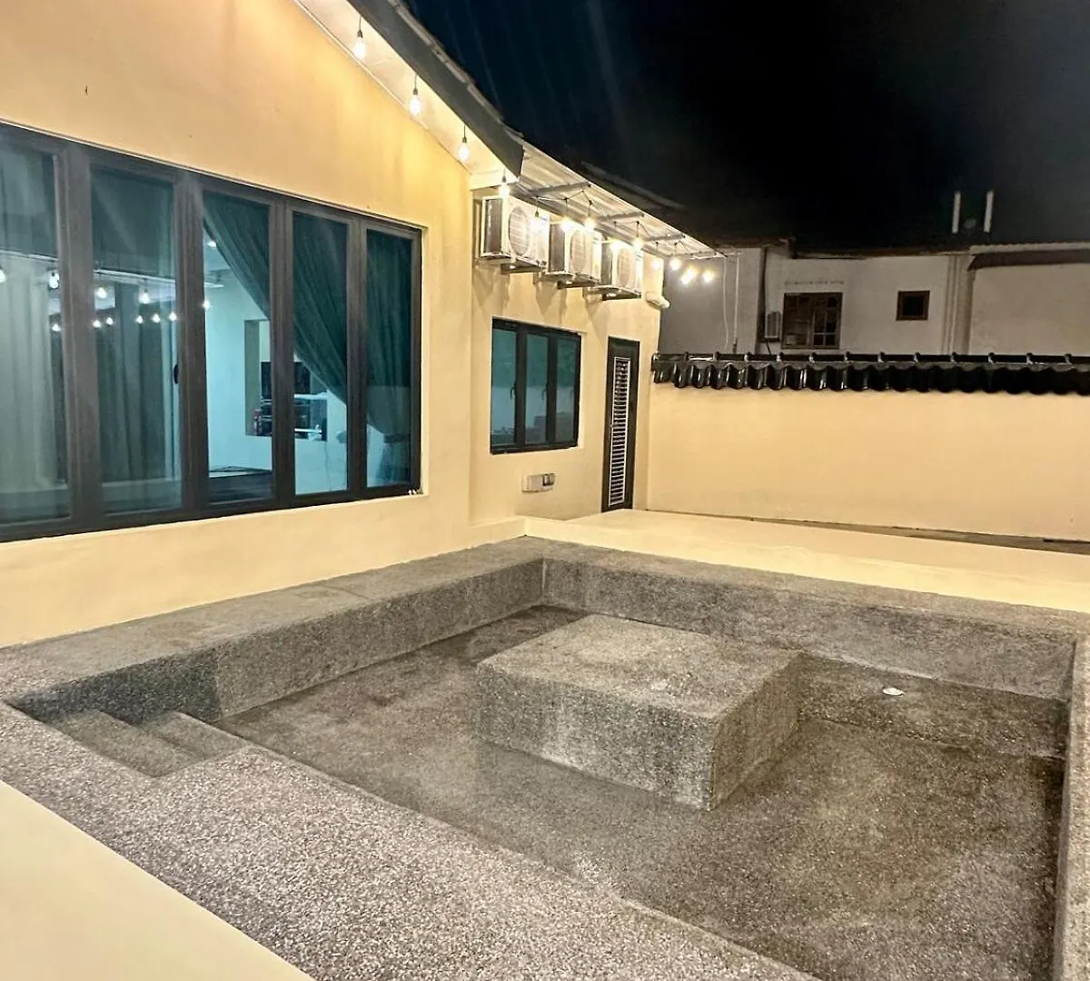 Swimming Poo Ktv Party House 27-300 Pax Villa Johor Bahru Malaysia